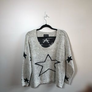 Casual Maddison sweater with black stars